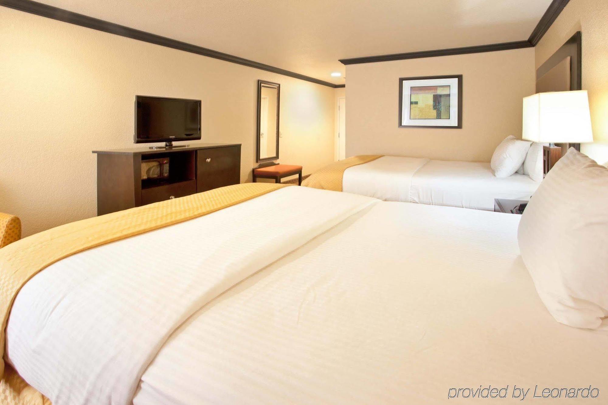 Spark By Hilton Brandon Ngoại thất bức ảnh